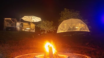 Glamping U | BBQ/picnic Area