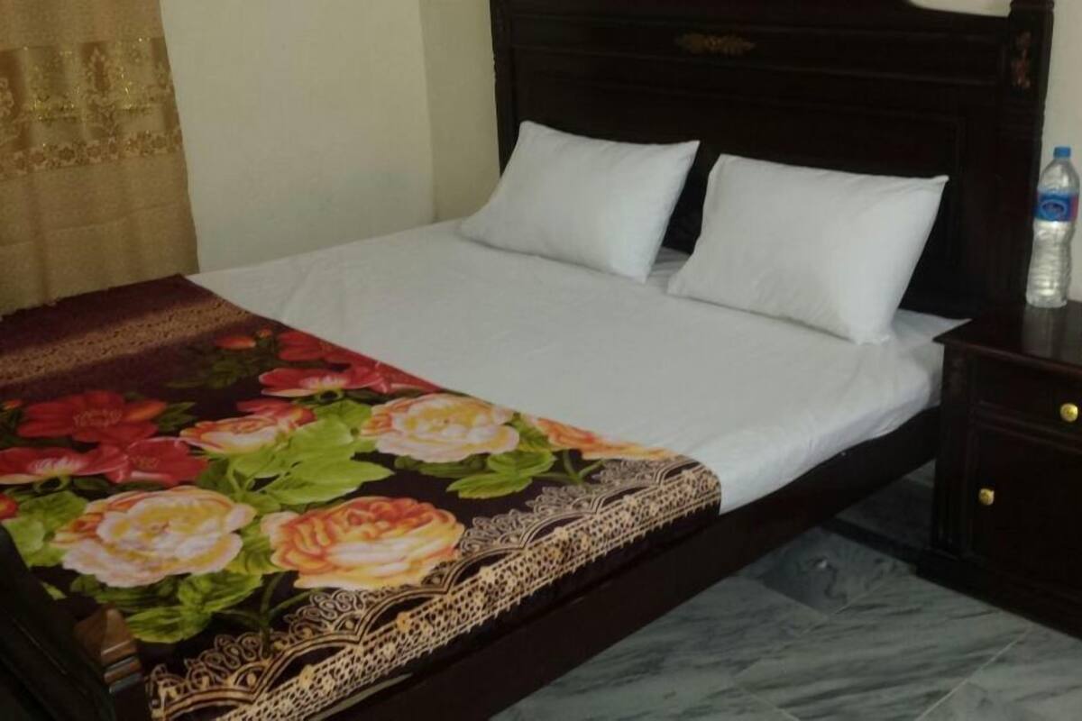 15 bedrooms, premium bedding, in-room safe, desk