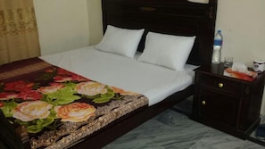 ビジネス ダブルまたはツインルーム シティビュー | 15 室のベッドルーム、高級寝具、セーフティボックス (室内)、デスク