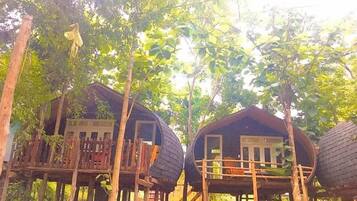 Luxury Room | Minibar, desk, free WiFi