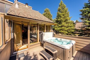 مغطس سبا خارجي