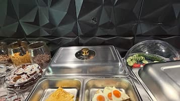 Desayuno buffet todos los días (con cargo)
