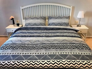 Soundproofing, iron/ironing board, free cots/infant beds, travel cot - Double Key by HR (Amman)