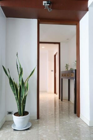 3-Bedroom Apartment (4B) | Living area