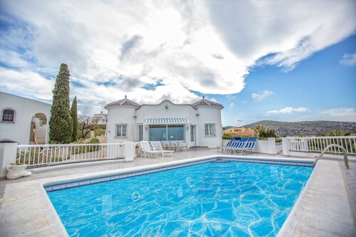 Deck - Luxury Peniscola loma-asunnot huvila, yksityinen uima-allas, wifi, ilmastointi