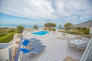 Outdoor pool - The Deck - Luxury Peniscola holiday villa, private pool, wifi,air conditioning (Peniscola)