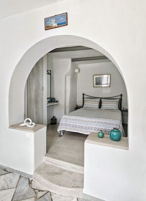 4 habitaciones, escritorio, tabla de planchar con plancha y wifi gratis 