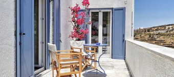 Elegant Cycladic Hem i en liten by