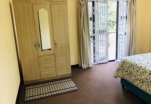 2 bedrooms - Manor Holiday Home.. (Westridge)