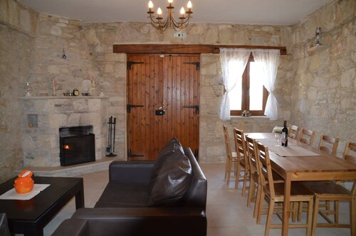 Lovingly restored, 2 bedroom stone village house offering peace and tranquillity