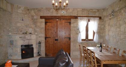 Lovingly restored, 2 bedroom stone village house offering peace and tranquillity