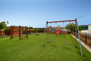 Children's play area - outdoor - Orchard Apartment Protaras (Paralimni)