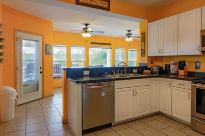 Smoky Mountain Historic Home ON the RIVER!