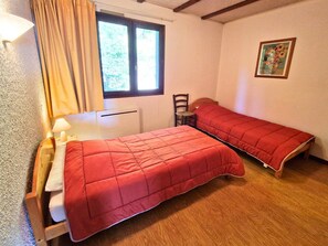 2 chambres, accès au Wi-Fi (inclus)