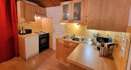 Spacious Chalet for 18 with Garden, 7 Bedrooms, Pet-Friendly, TV, Fireplace - St. Michel de Chaillol