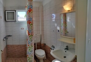Bathroom - Ariana Apartments (Kassandra)