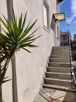 Interior - Ariana Apartments (Kassandra)