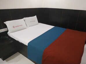In-room safe, rollaway beds, free WiFi, bed sheets