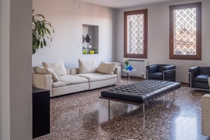 TV - Bacino San Marco Exclusive View R&R (Venecia)