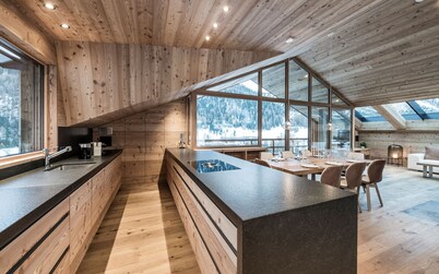 Luxury chalet in Sulden in the middle of the Ortler Alps with private spa area