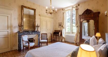 Chambre d'hĂŽtes , "de madame"