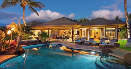 Grande maison familiale à Kolea, vue partielle sur l'océan, piscine privée, 12 couchages!