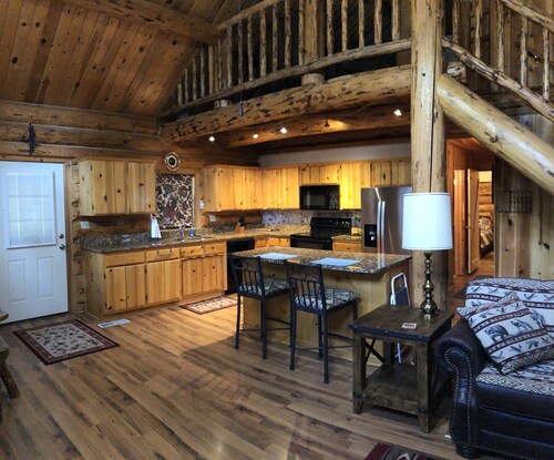 This beautiful secluded cabin definitely lives up to it's name!