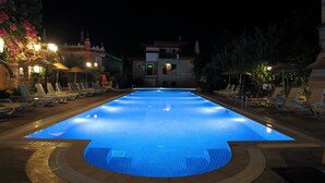 Pool - PERILI BAY RESORT (Datça)
