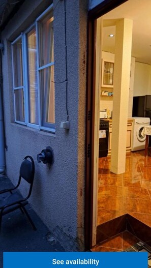 المنطقة المحيطة بالمنشأة