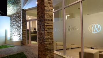 Fachada de la propiedad