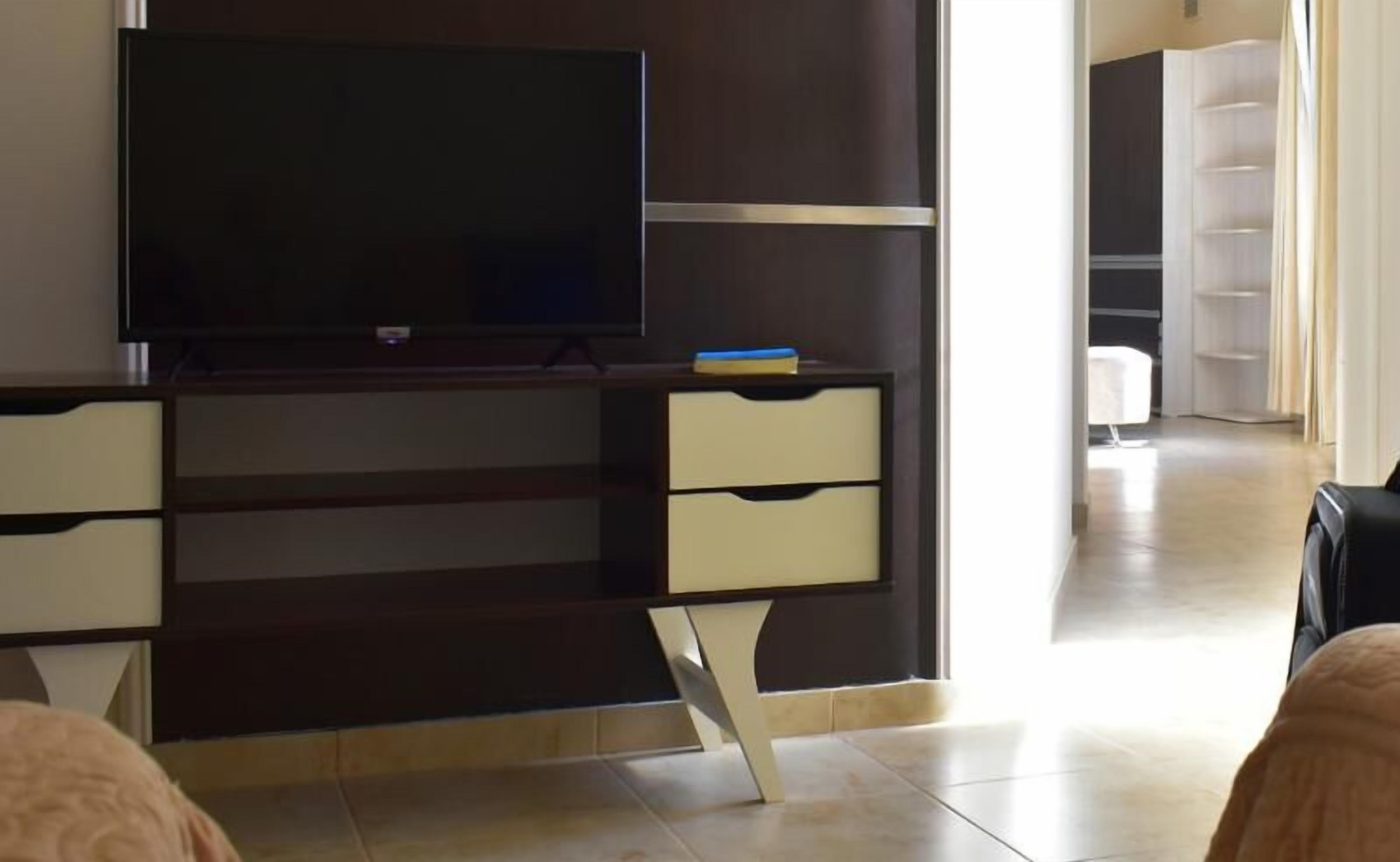 1 bedroom, premium bedding, individually furnished, desk