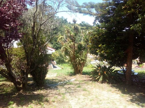 Amplia casa cerca de la playa con vistas a la ría