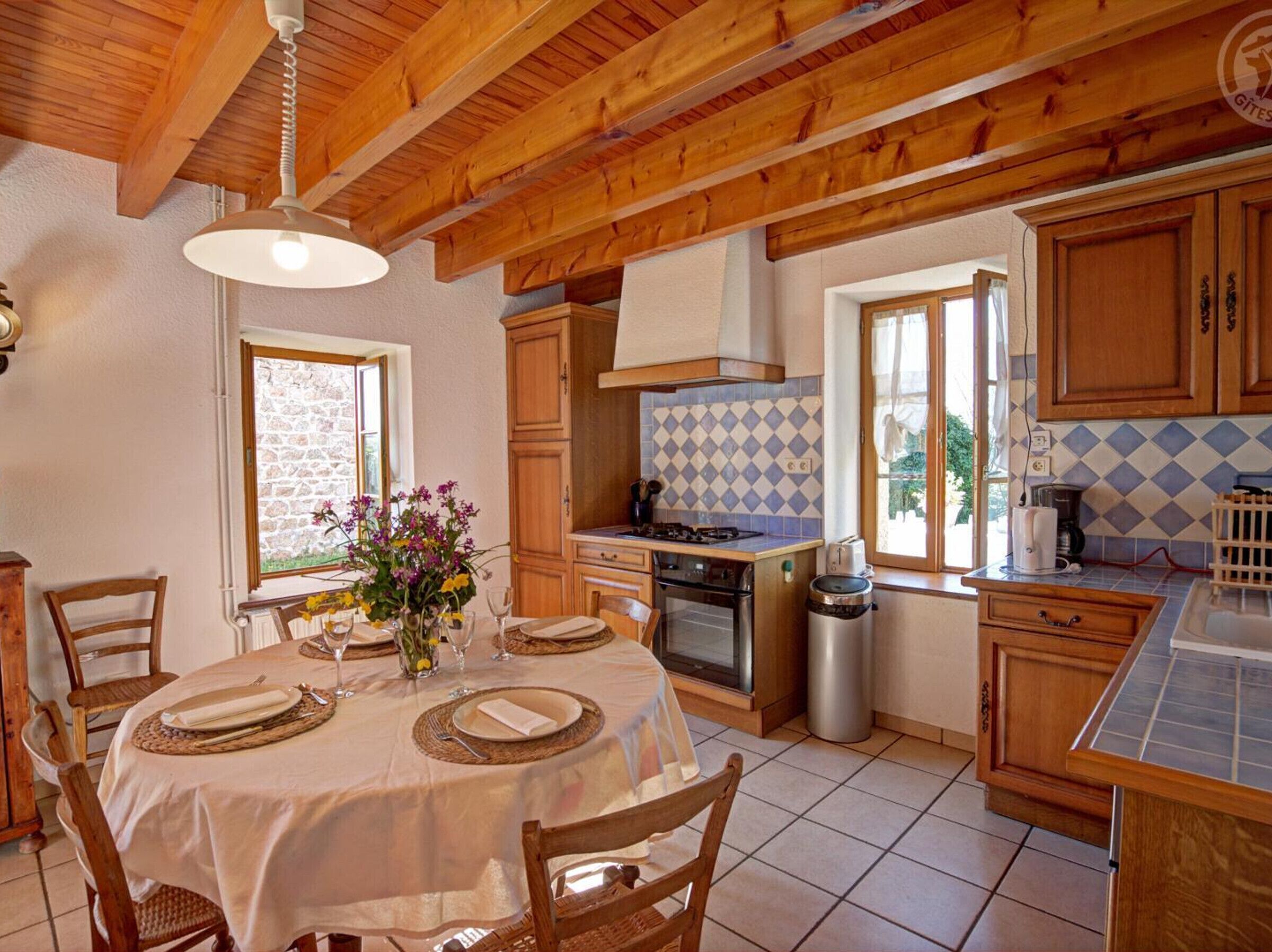 Réfrigérateur, micro-ondes, lave-vaisselle, congélateur