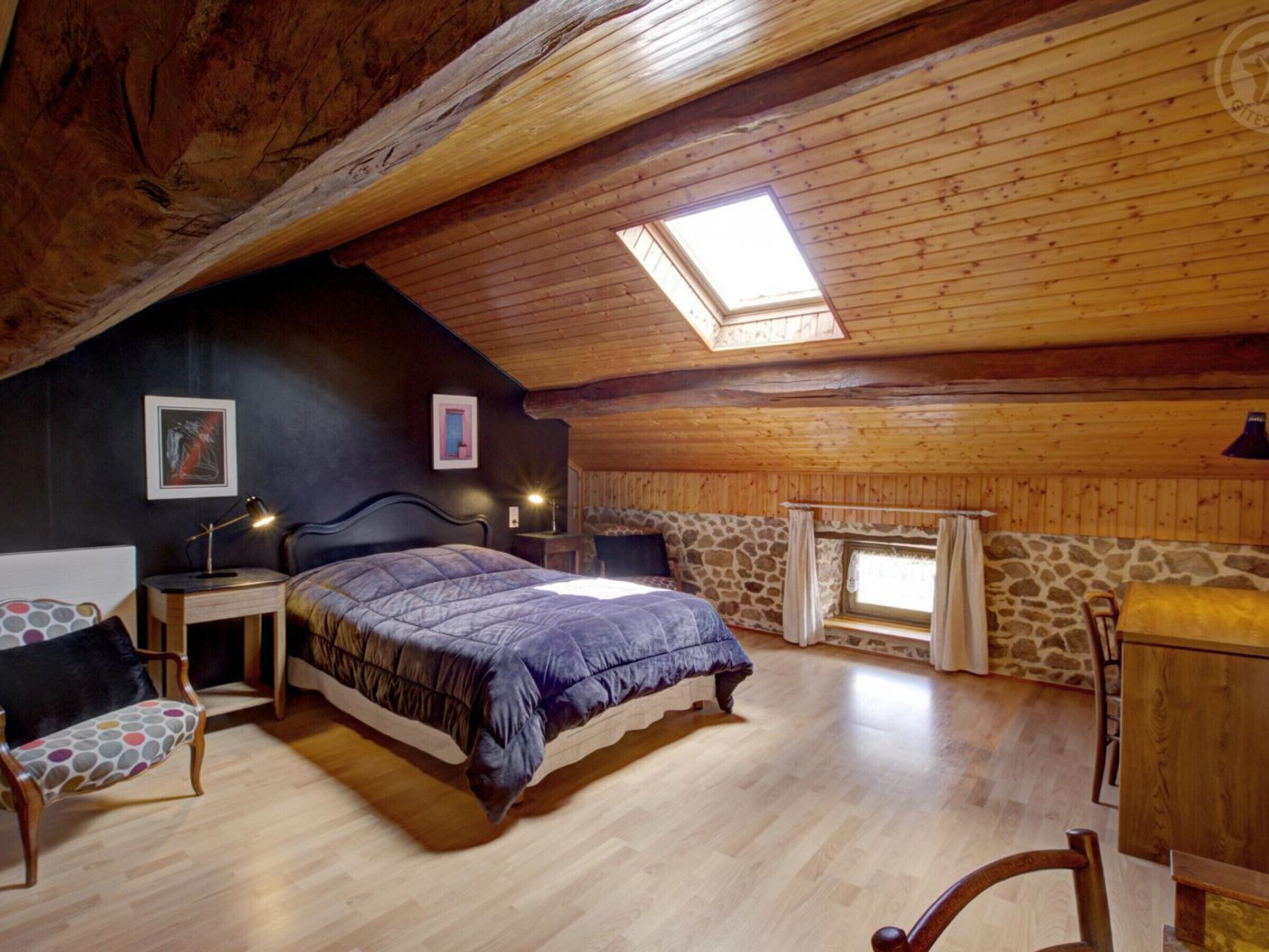 4 多间卧室、免费 WiFi