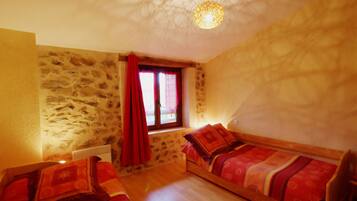 4 bedrooms, free WiFi