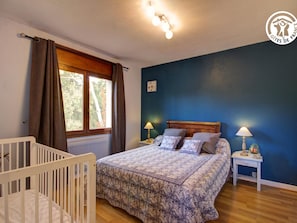 6 bedrooms