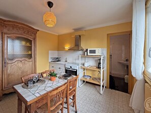 Fridge, microwave, freezer