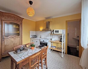 Fridge, microwave, freezer