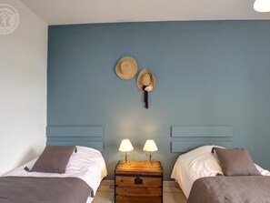 3 bedrooms, free WiFi, bed sheets
