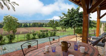 GĂźte cosy avec poĂȘle, terrasse et jardin privĂ© Ă Saint-Forgeux-Lespinasse