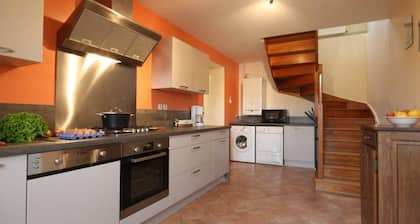 Spacious Countryside Retreat with Modern Amenities, Games Area, and Wildlife Views