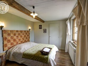 6 bedrooms, free WiFi