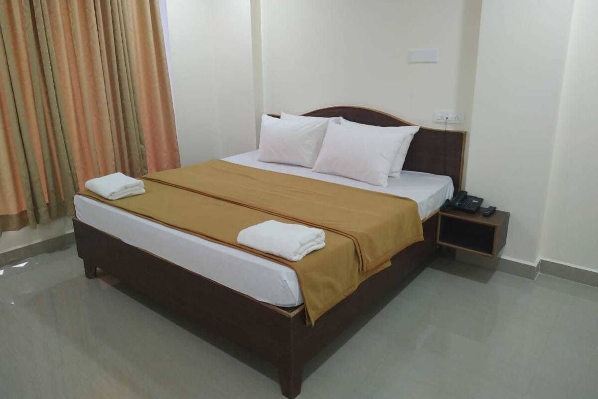 In-room safe, blackout curtains, rollaway beds, free WiFi