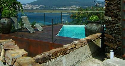 'Casa do Monte' - Poolvilla - Fluss- und Meerblick - 5 Schlafzimmer - 8 Schlafplätze