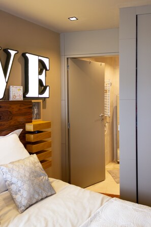 5 makuuhuonetta, Wi-Fi, vuodevaatteet