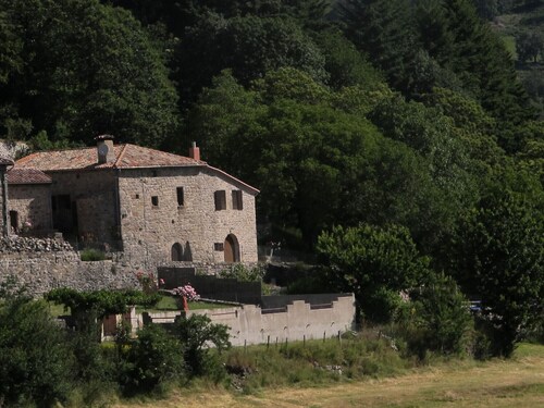Comfortable house with swimming pool in the ardèchoise mountain