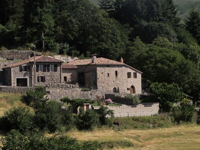 Comfortable house with swimming pool in the ardèchoise mountain
