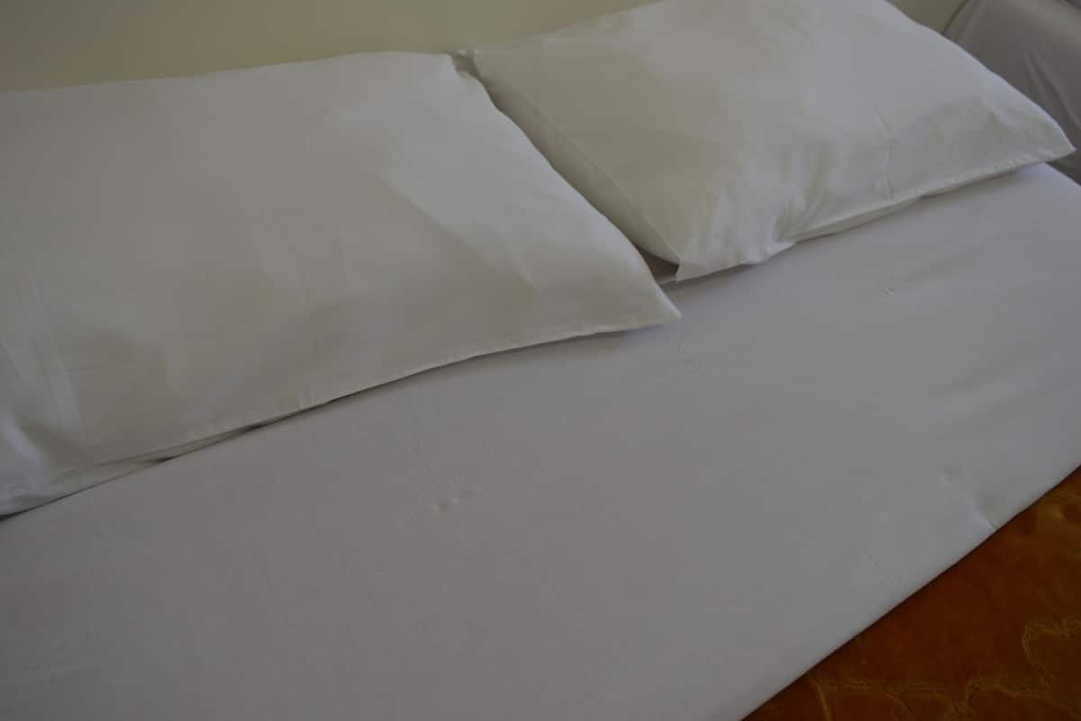 Chambre Familiale (3 Adults) | Fer et planche à repasser, Wi-Fi gratuit