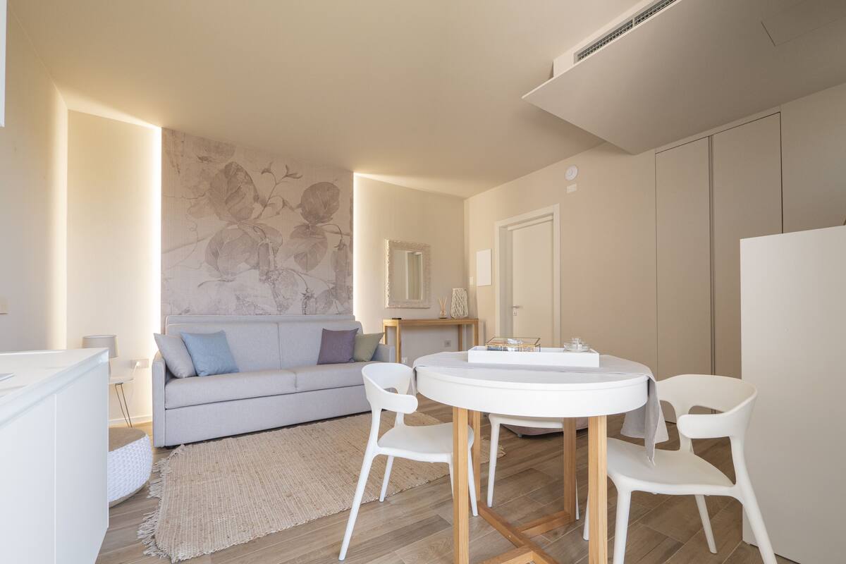 Apartment, Sea View | Living area | Flat-screen TV, Netflix