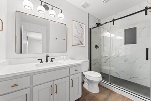 Hair dryer - Spacious 30A Townhome with Private Beach Access 50ft Away (Panama City Beach)